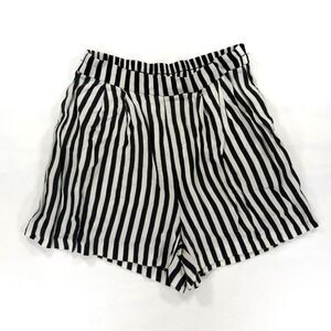 H&M Indie Sleaze Black and White Striped High Waisted Shorts with Pockets Size 6